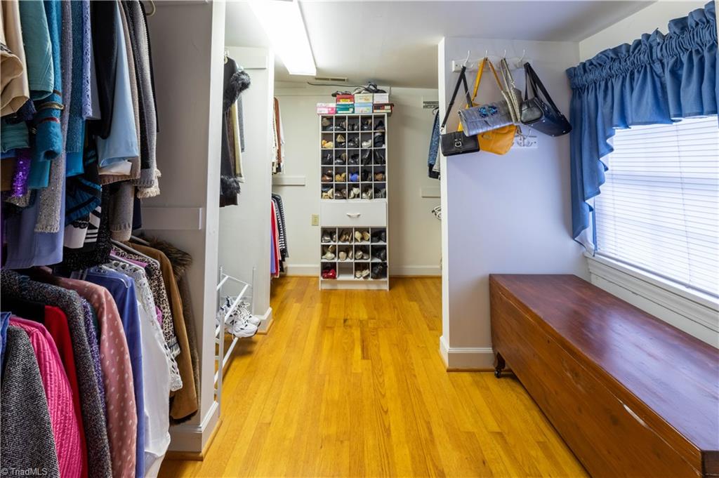 559 Welcome-Arcadia Road Lexington, NC 27295 - Photo 26 of 37 Wedgewood room's walk-in closet