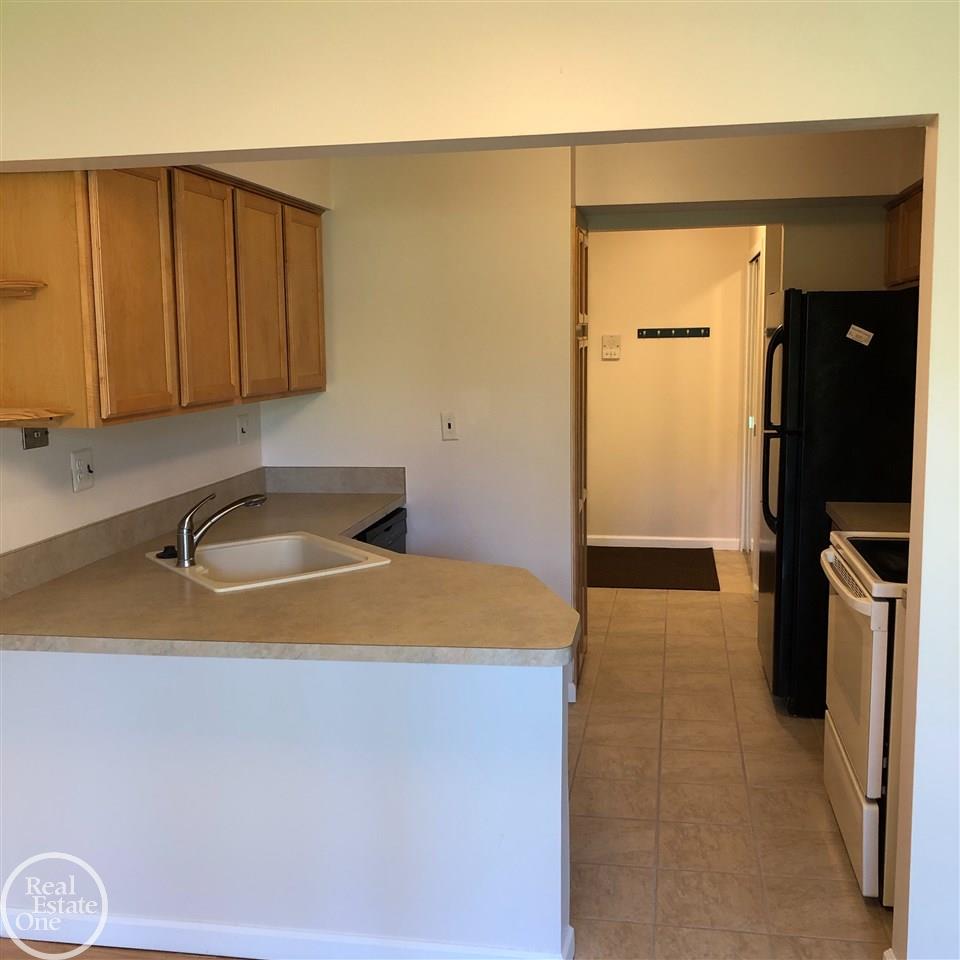 1653 Riverside Drive Rochester Hills, MI 48309 - Photo 8 of 8