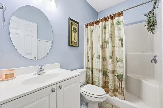 $275,000 | 907 Knoll Shores Court, Unit 203, Murrells Inlet, SC 29576