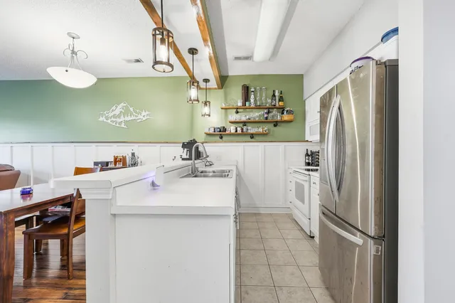 $275,000 | 907 Knoll Shores Court, Unit 203, Murrells Inlet, SC 29576