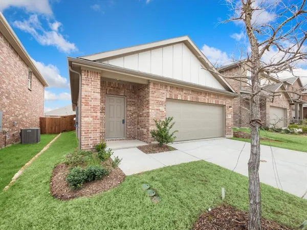 $1,750 | 617 Delaware Avenue, Princeton, TX 75407