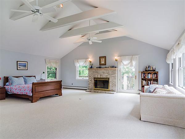 40 Ferncroft Road Newton, MA 02468 - Photo 12 of 24 Gallery Image 12