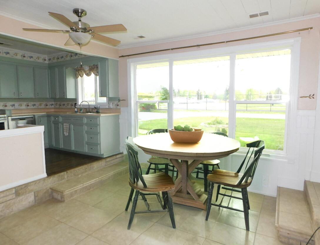 304 West Edgar Bergen Boulevard Decatur, MI 49045 - Photo 6 of 36 OPEN CONCEPT