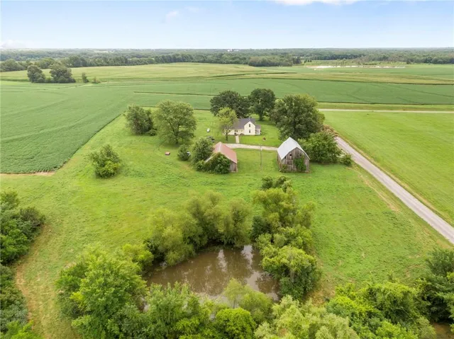 $335,000 | 12189 119th Road, Sweet Springs, MO 65351