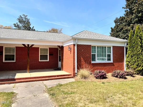 $1,400 | 807 North Ellis Avenue, Dunn, NC 28334