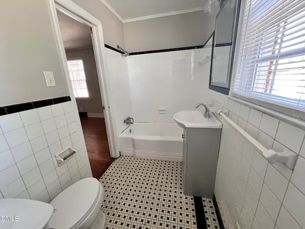 $1,400 | 807 North Ellis Avenue, Dunn, NC 28334