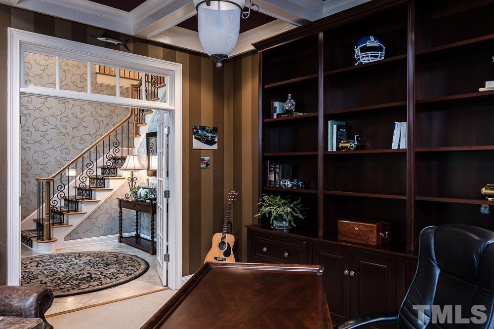 5204 Atherton Bridge Road Raleigh, NC 27613 - Photo 19 of 27 a view of entryway and hall