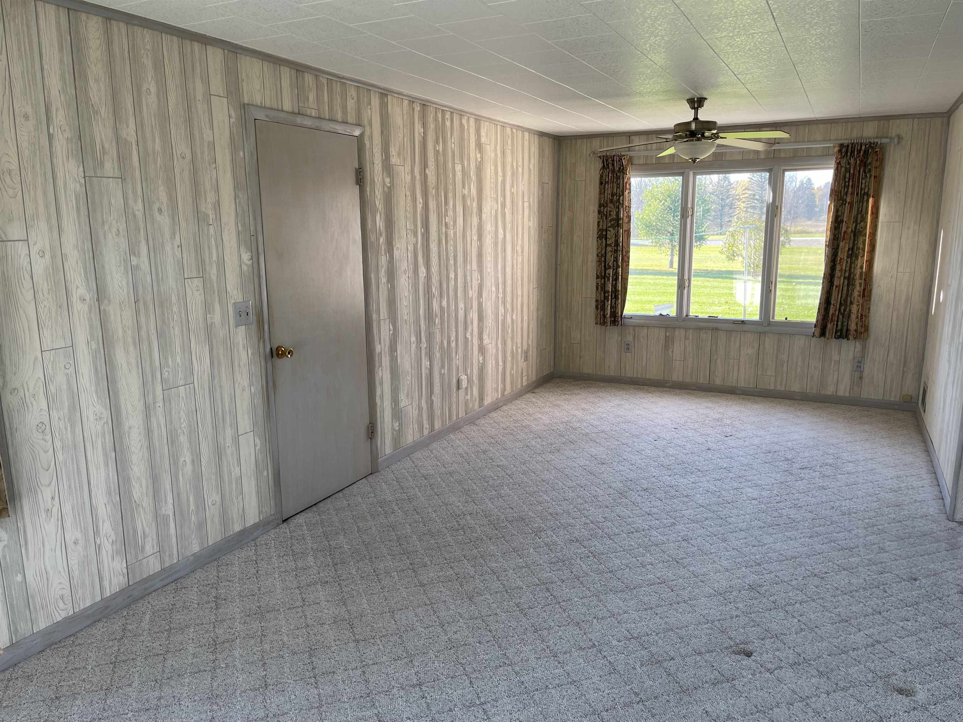 4765 Maloney Road Pinconning, MI 48650 - Photo 33 of 60