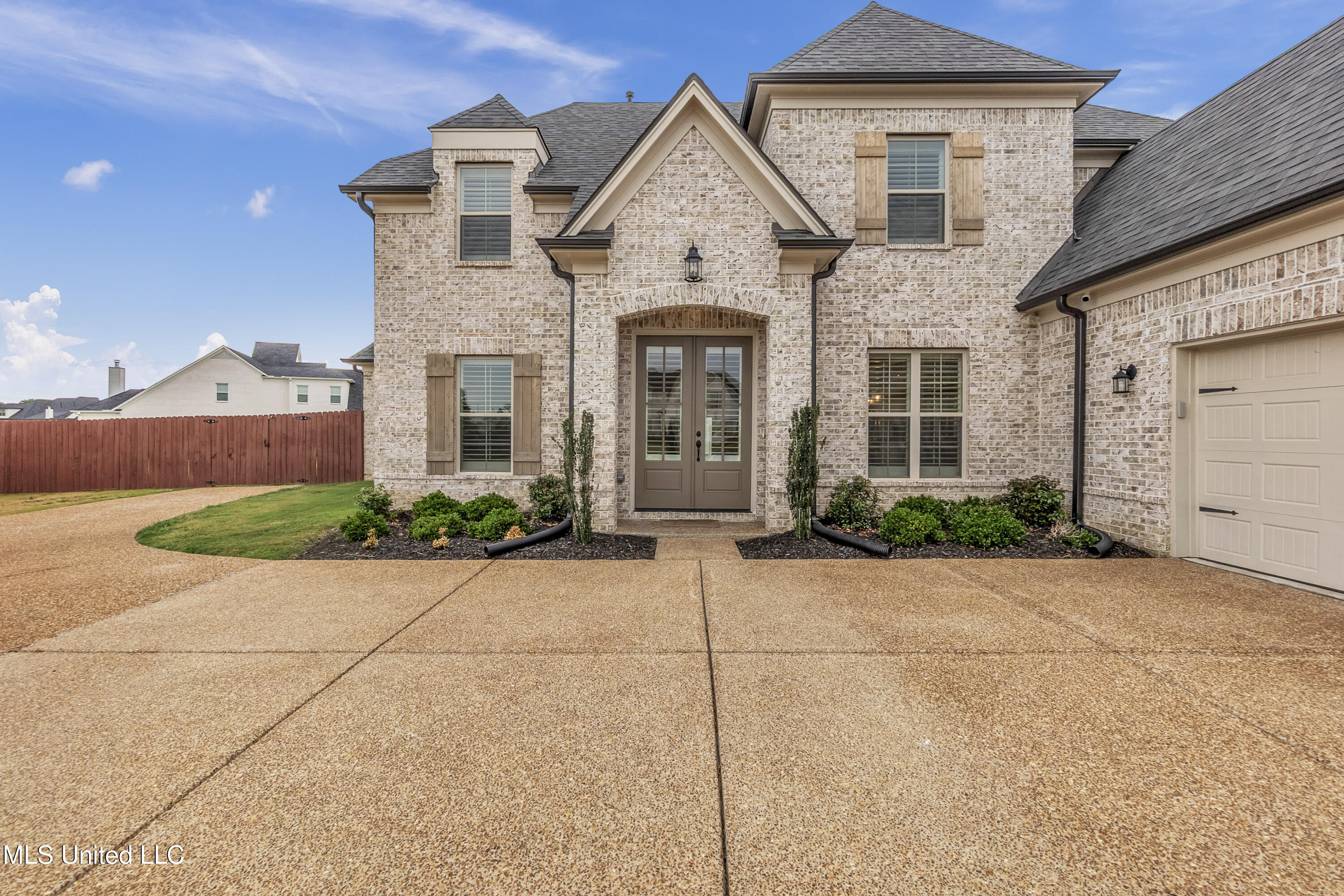 784 Arrow Cove Olive Branch, MS 38654 - Photo 3 of 46 3-DSC00228