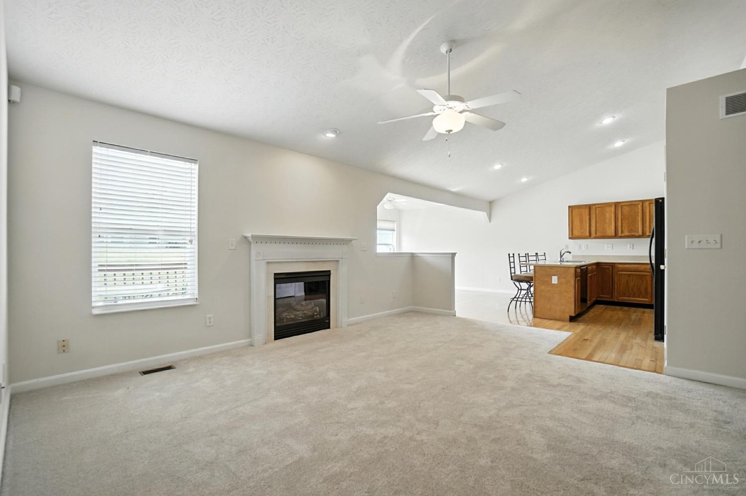 2139 Castle Pines Court Hamilton, OH 45013 - Photo 8 of 41