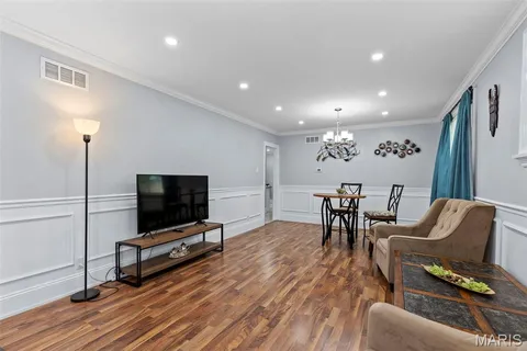 $194,000 | 3929 Bates Street, St. Louis, MO 63116