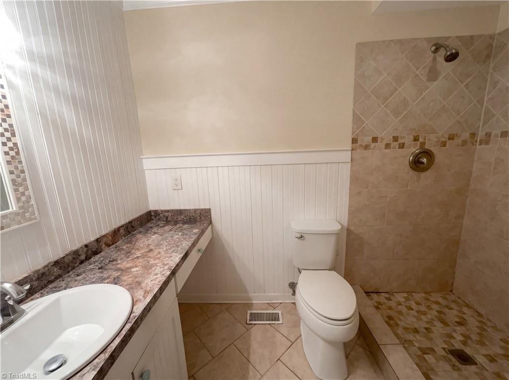 2202 Huntington Road, Unit F1 Burlington, NC 27215 - Photo 18 of 19