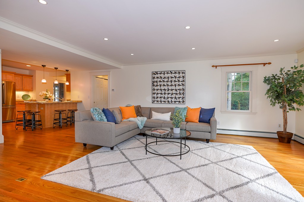 68 Scotland Road Reading, MA 01867 - Photo 8 of 29 Gallery Image 8
