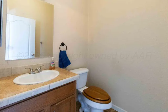 $950,000 | 8040 County Road 2, Mobeetie, TX 79061