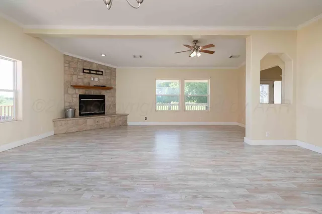 $950,000 | 8040 County Road 2, Mobeetie, TX 79061