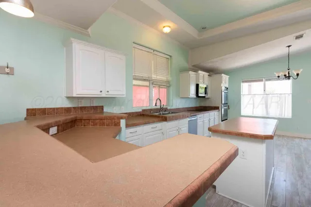 $950,000 | 8040 County Road 2, Mobeetie, TX 79061