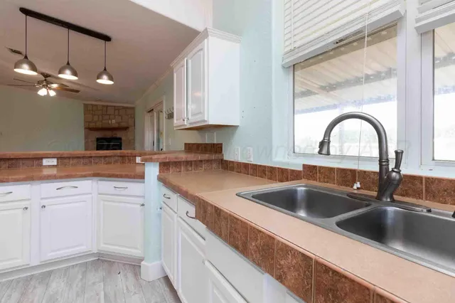 $950,000 | 8040 County Road 2, Mobeetie, TX 79061