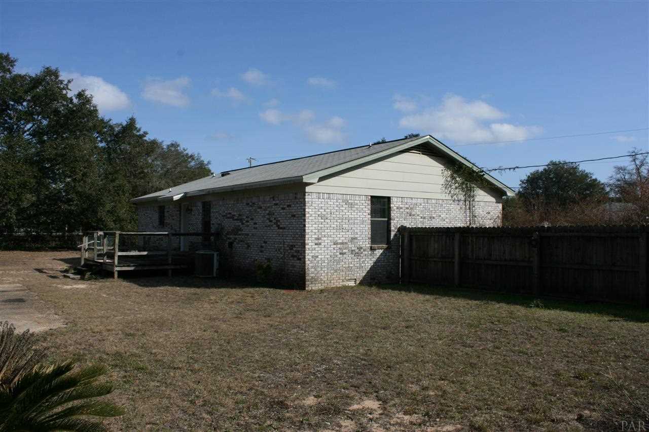 6110 Carr Road Milton, FL 32583 - Photo 4 of 36 Gallery Image 4