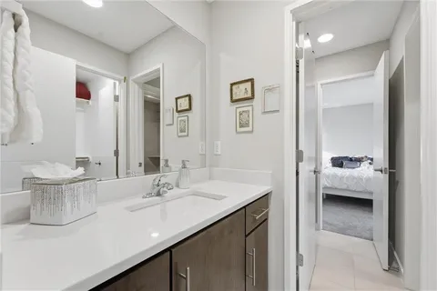 $725,000 | 4502 Northwest 70 Terrace, Kansas City, MO 64151