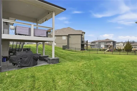 $725,000 | 4502 Northwest 70 Terrace, Kansas City, MO 64151