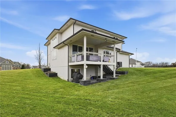 $700,000 | 4502 Northwest 70 Terrace, Kansas City, MO 64151