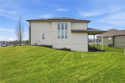 $725,000 | 4502 Northwest 70 Terrace, Kansas City, MO 64151