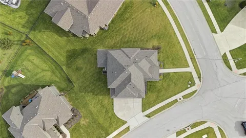 $725,000 | 4502 Northwest 70 Terrace, Kansas City, MO 64151