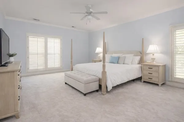 a view of bathroom with washer and dryer