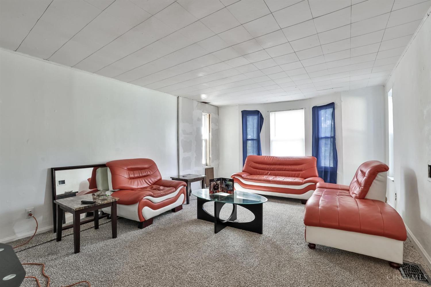 5408 Reading Road Cincinnati, OH 45237 - Photo 4 of 25 Gallery Image 4