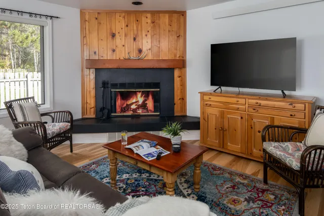 $1,080,000 | 3946 South Lake Creek Drive, Unit 111, Wilson, WY 83014