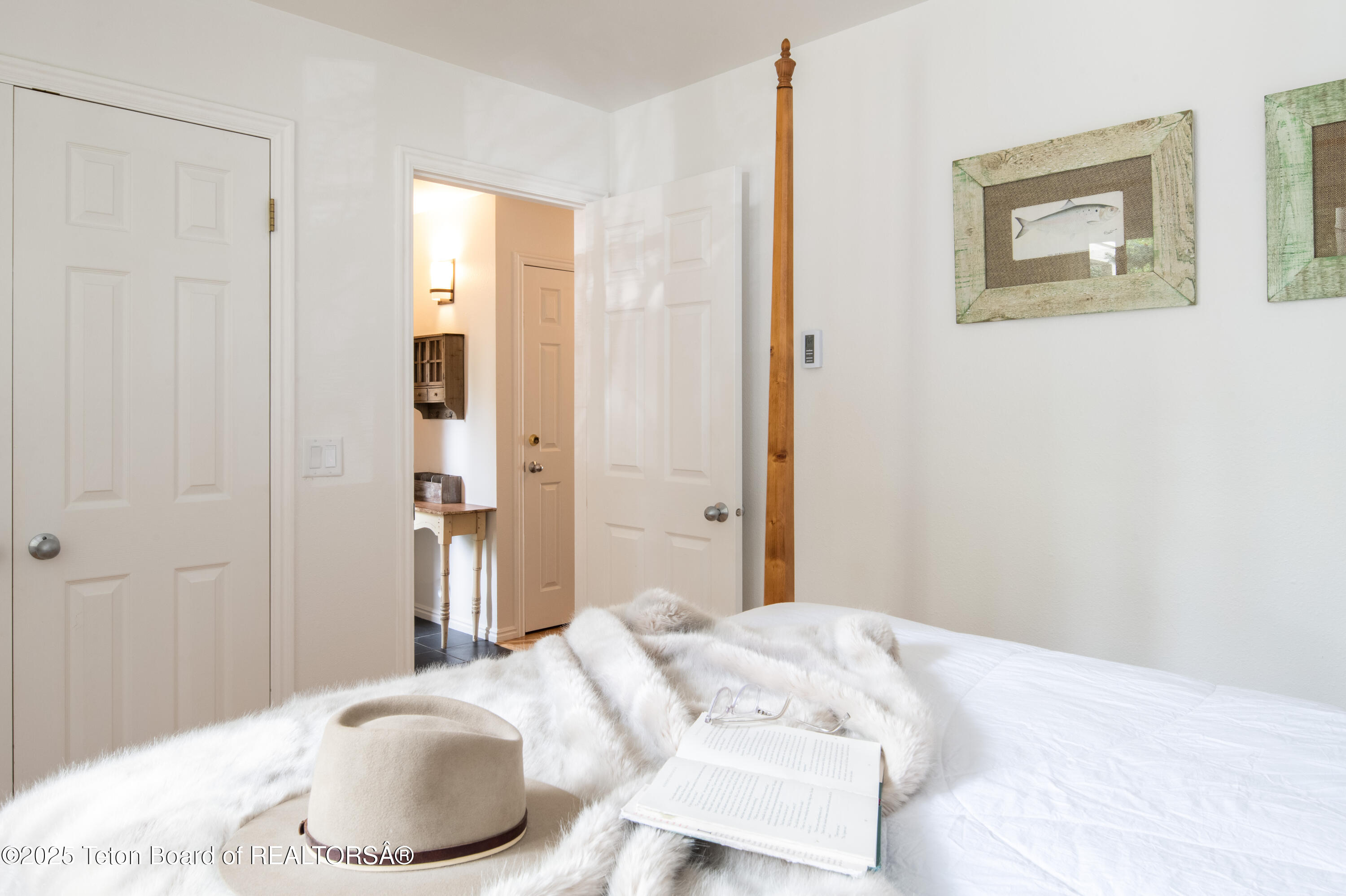 3946 South Lake Creek Drive, Unit 111 Wilson, WY 83014 - Photo 9 of 14 OutpostMedia_20210920_web-4