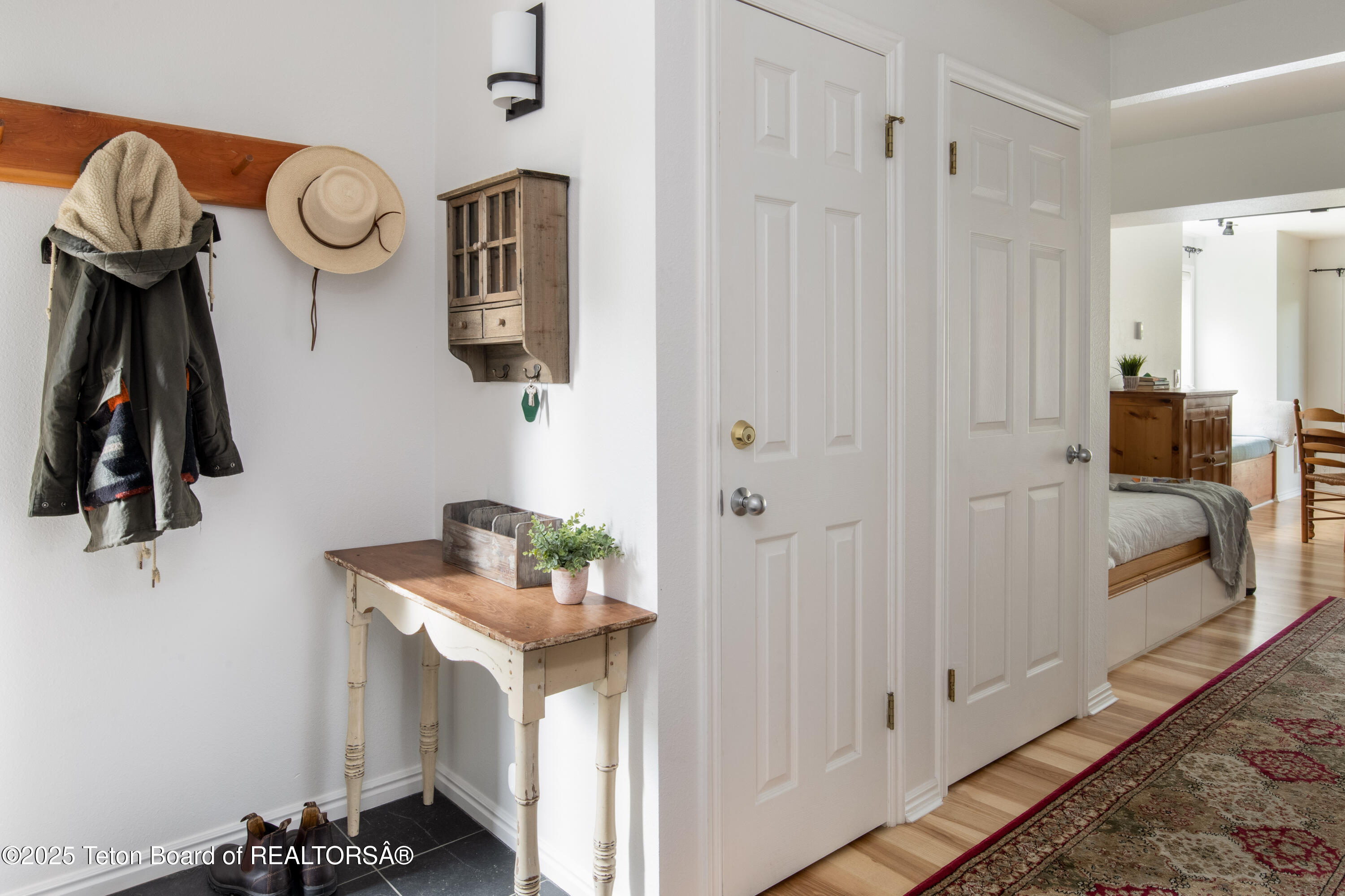 3946 South Lake Creek Drive, Unit 111 Wilson, WY 83014 - Photo 10 of 14 OutpostMedia_20210920_web-5