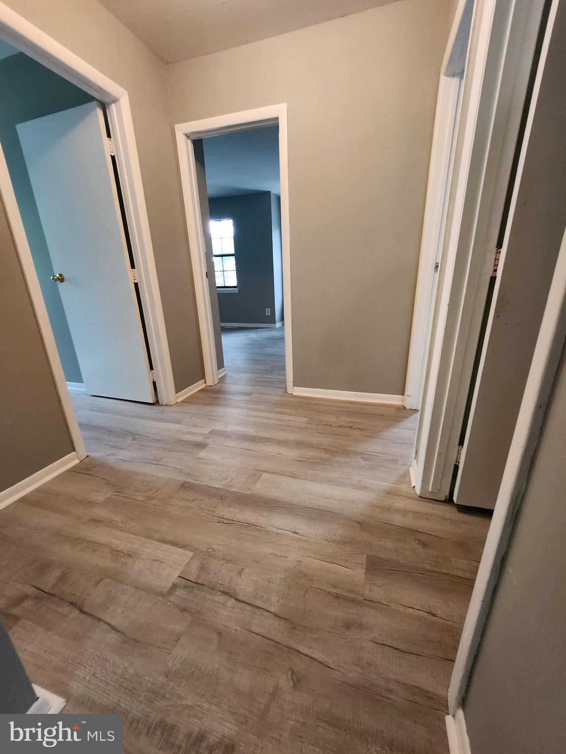 109 Chaucer Road, Unit B Mount Laurel, NJ 08054 - Photo 14 of 28 Second Floor Hallway
