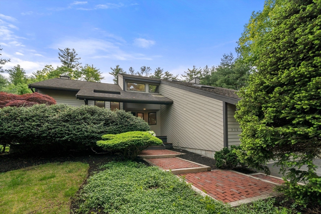 516 First Parish Road Scituate, MA 02066 - Photo 3 of 37