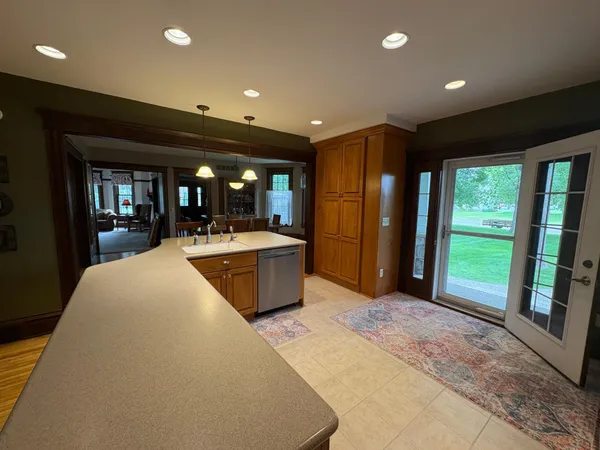 $685,500 | 1710 Maple Avenue, Benson, MN 56215