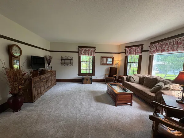 $685,500 | 1710 Maple Avenue, Benson, MN 56215