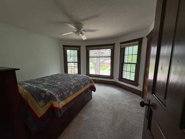 $685,500 | 1710 Maple Avenue, Benson, MN 56215