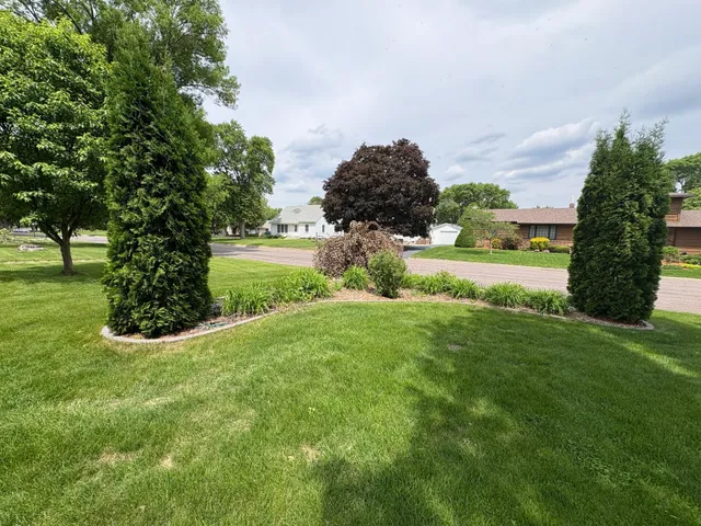 $685,500 | 1710 Maple Avenue, Benson, MN 56215