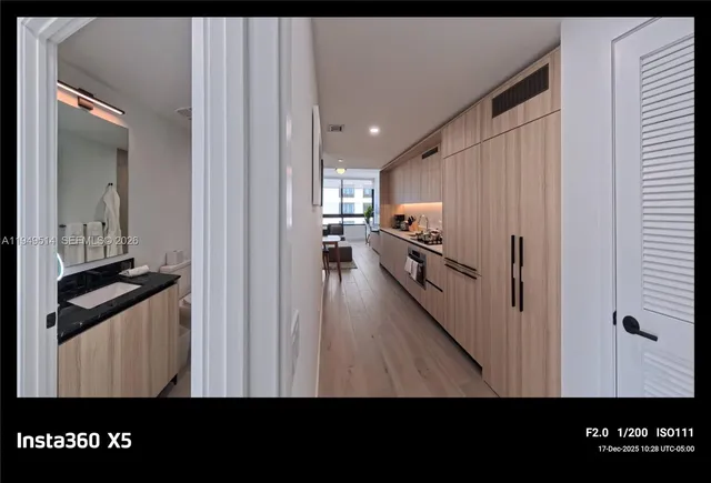 $4,995 | 225 North Miami Avenue, Unit 1812, Miami, FL 33128