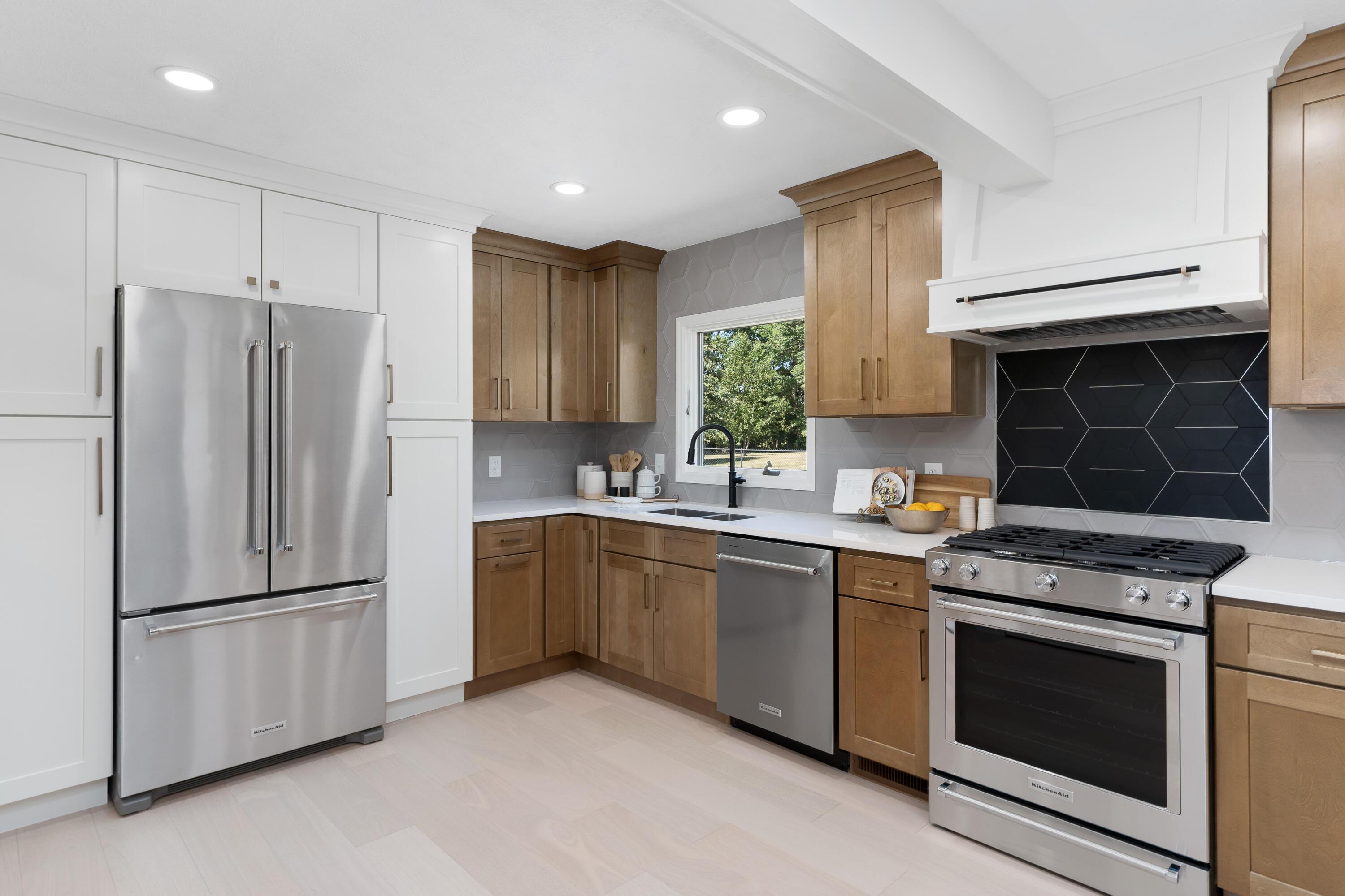 4130 Rutherford Road Powell, OH 43065 - Photo 13 of 63 NEW stainless steel appliances