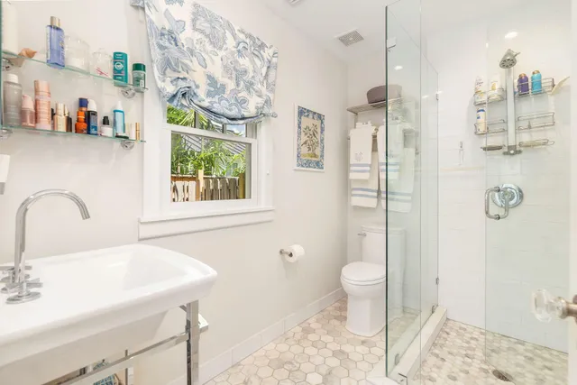 $1,495,000 | 216 Lakeland Drive, West Palm Beach, FL 33405