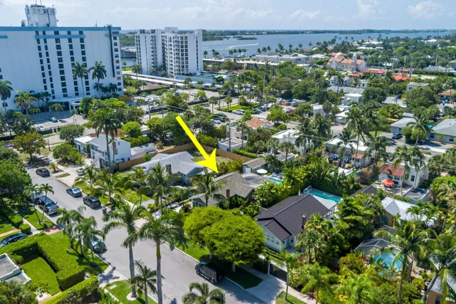 $1,495,000 | 216 Lakeland Drive, West Palm Beach, FL 33405