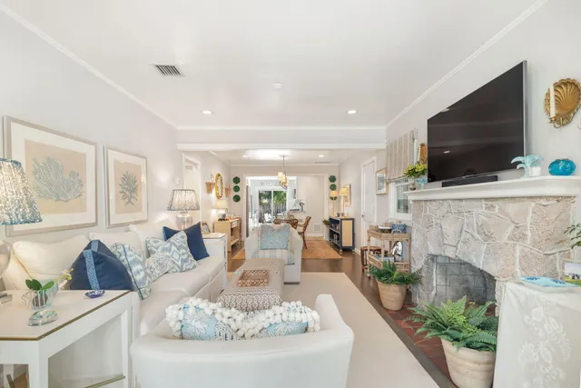 $1,495,000 | 216 Lakeland Drive, West Palm Beach, FL 33405