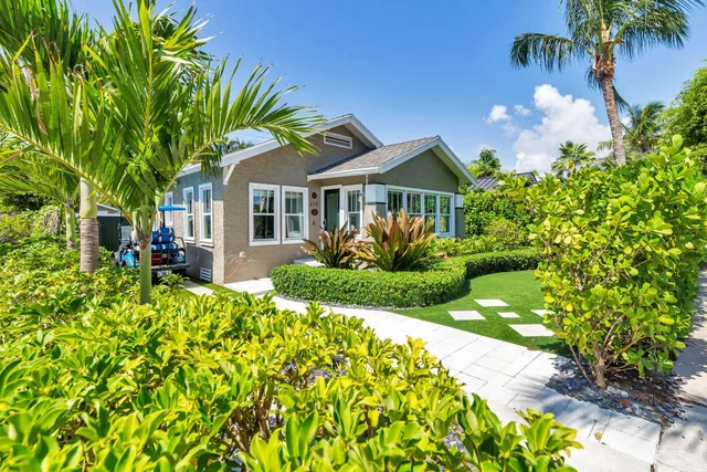 $1,495,000 | 216 Lakeland Drive, West Palm Beach, FL 33405