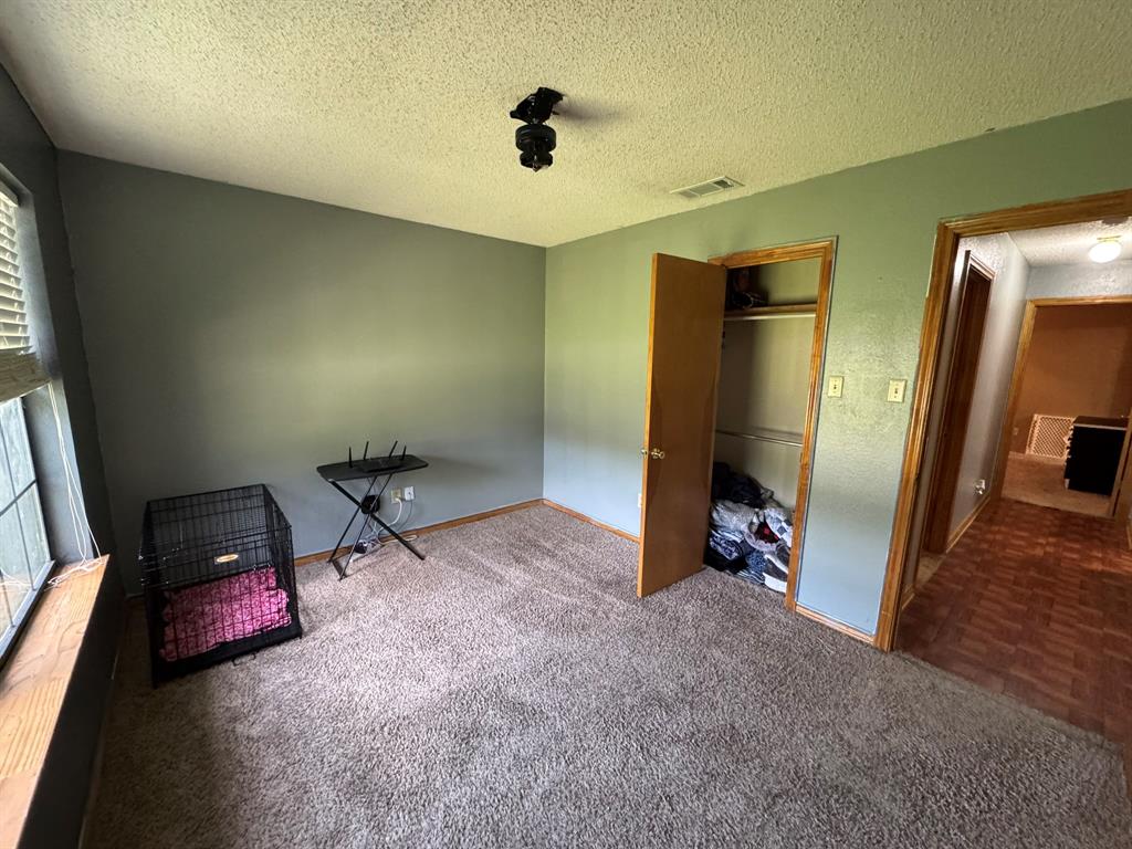 705 East James Street Wills Point, TX 75169 - Photo 6 of 26