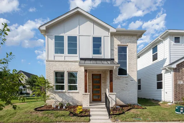 $427,990 | 7221 Bayhill Drive, Rowlett, TX 75088