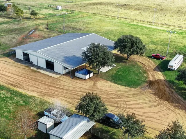 $25,000,000 | 19204 Farm To Market 359, Hempstead, TX 77445