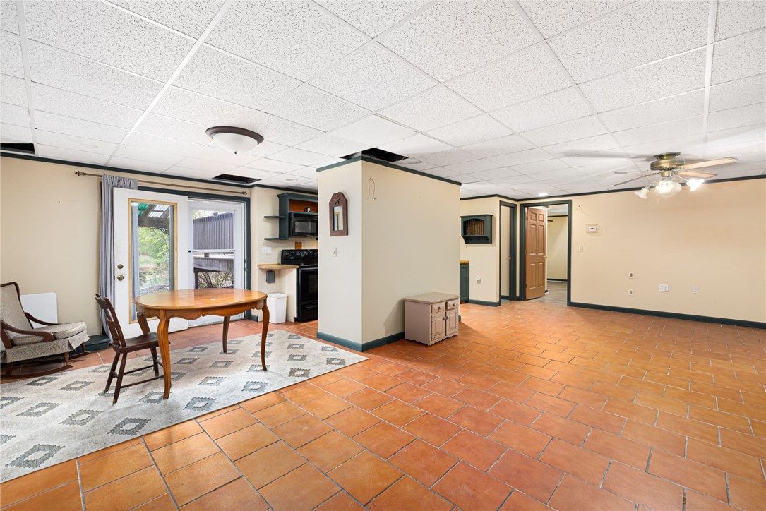 6 Country Road Warren, RI 02885 - Photo 38 of 50