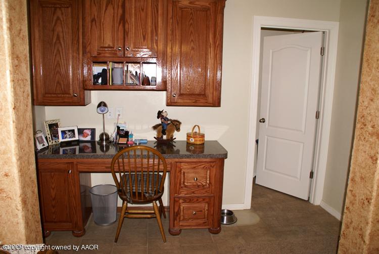 6910 Thunder Road Amarillo, TX 79119 - Photo 23 of 28 office