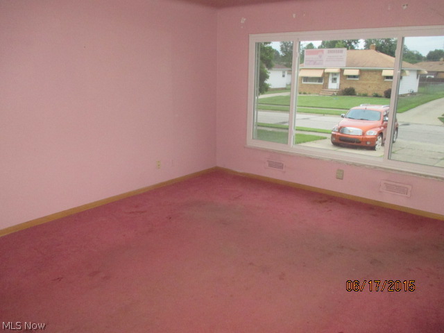 7240 Maplewood Road Parma, OH 44130 - Photo 5 of 20 Gallery Image 5
